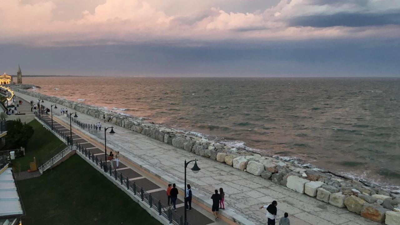 Ca Dell'Angelo - Caorle Aparthotel Ngoại thất bức ảnh
